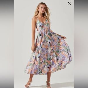 ASTR the Label Blythe Floral Plisse Coral